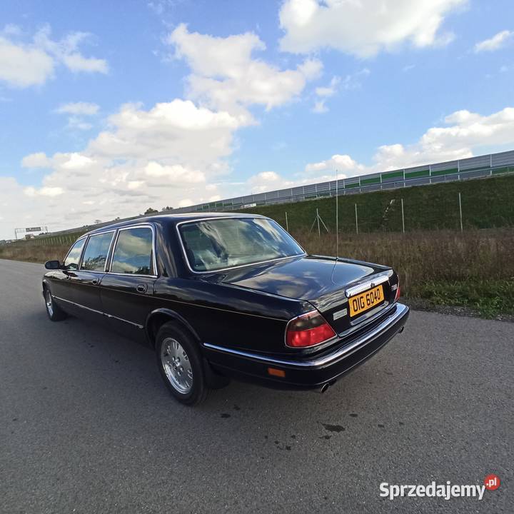 Daimler Jaguar 40 limuzyna Rok produkcji 1997 Gomunice