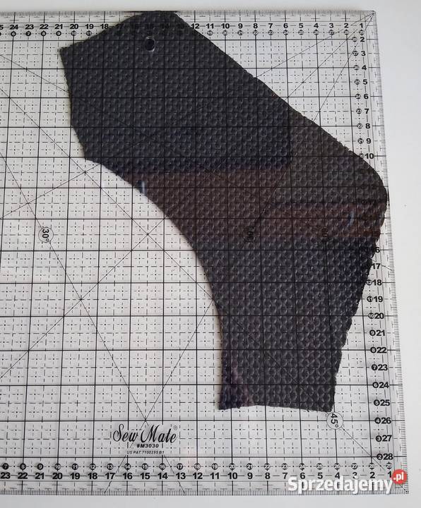 Skóra Licowa Włoska Perforowana średnie i małe Rękodzieło