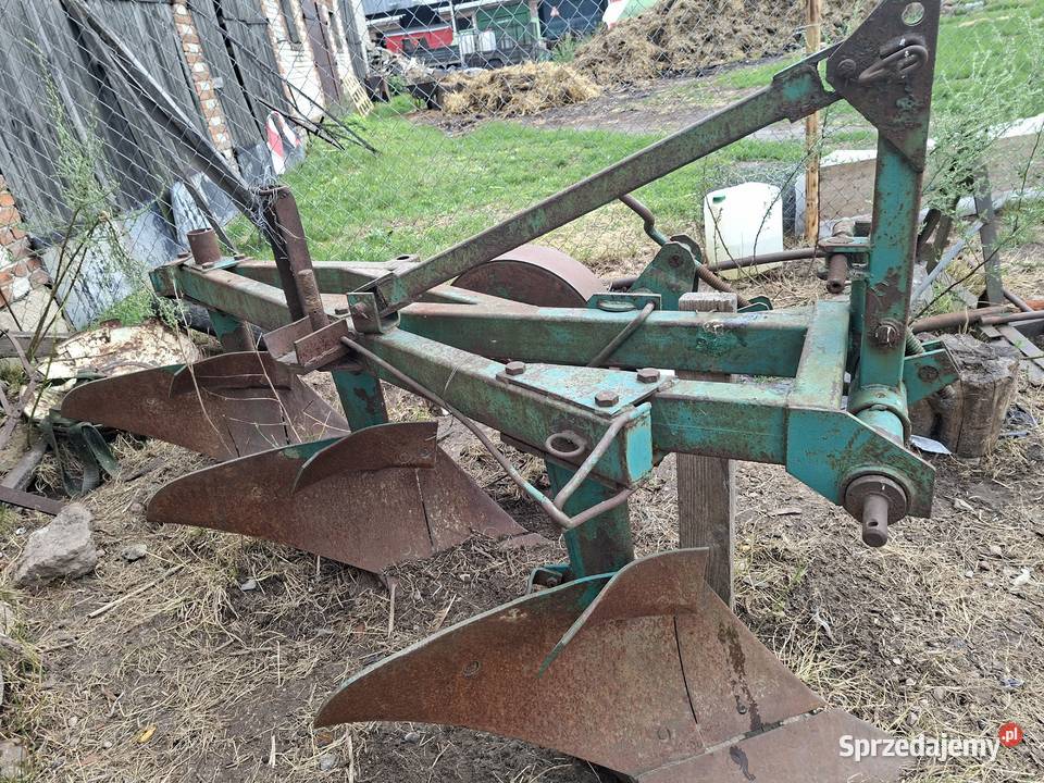 Pług 3 skibowy