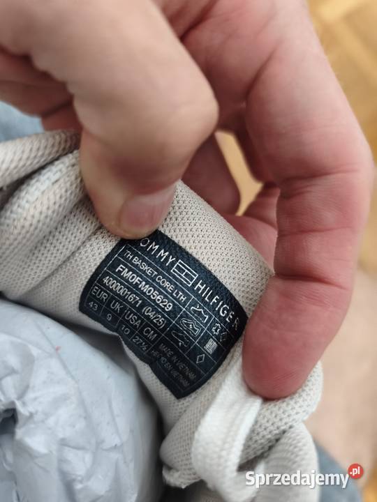 Buty Tommy Hilfiger rozmiar 43 Tommy Hilfiger łódzkie Łódź