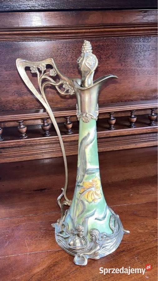 Porcelanowa karafka okutą złoconym brązem W pomorskie sprzedam