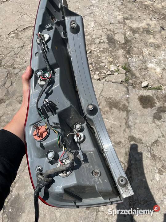 Hyundai i30 lampa 0716 lewa prawa świętokrzyskie Kielce