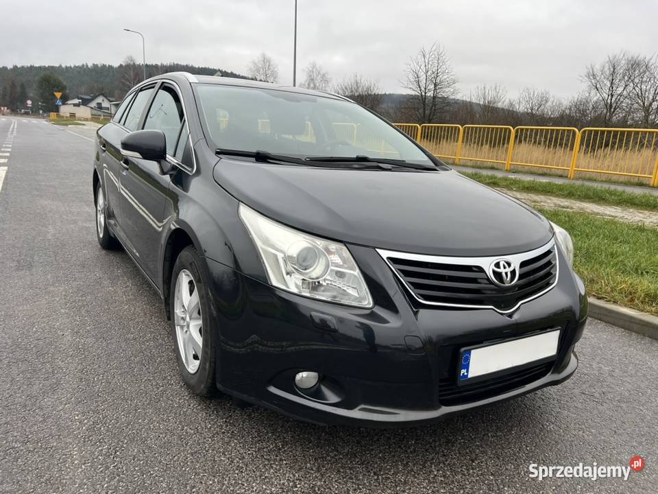 Toyota Avensis Avensis 16 benzyna lpg Kielce