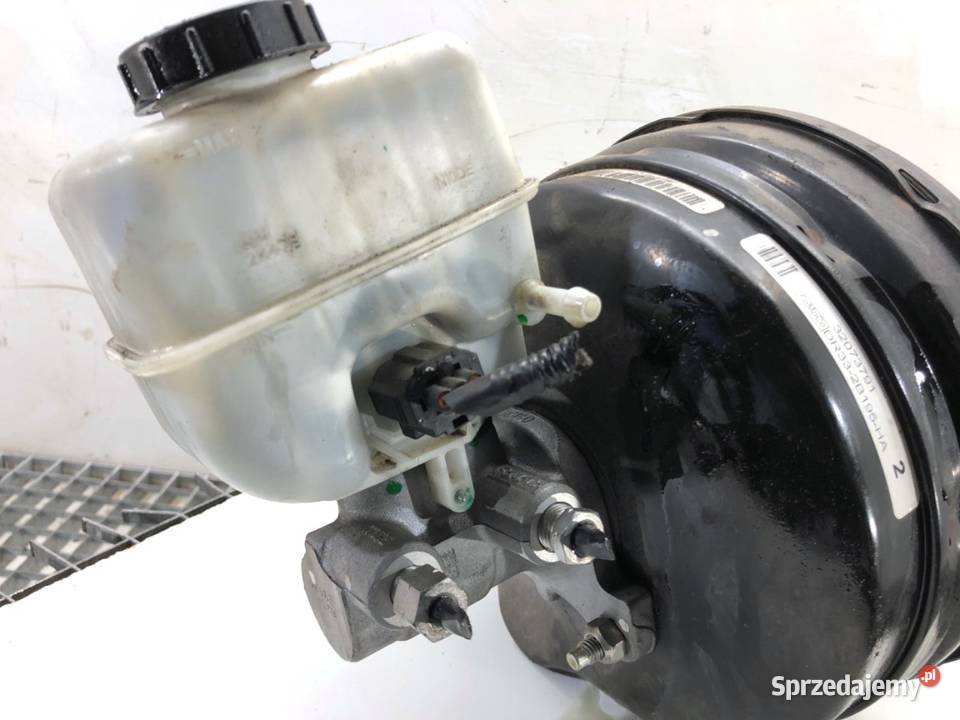 SERWO HAMULCOWE FORD MUSTANG V DR332005AB podkarpackie