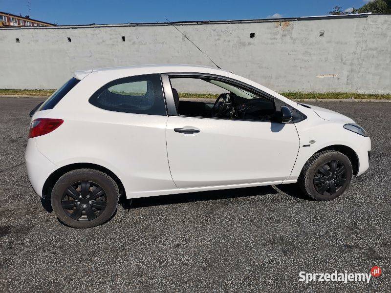 Mazda 2 piękna biała perła lift 2012r z Niemiec immobilizer Tarnów