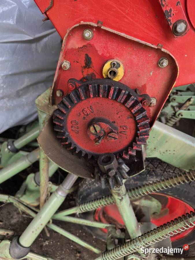 Siewnik nodet gougis kuhn 3m Siewniki i sadzarki Maszyny rolnicze Chojnów