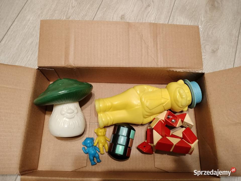 Zestaw starych zabawek plastikowe miś muchomor Pozostałe