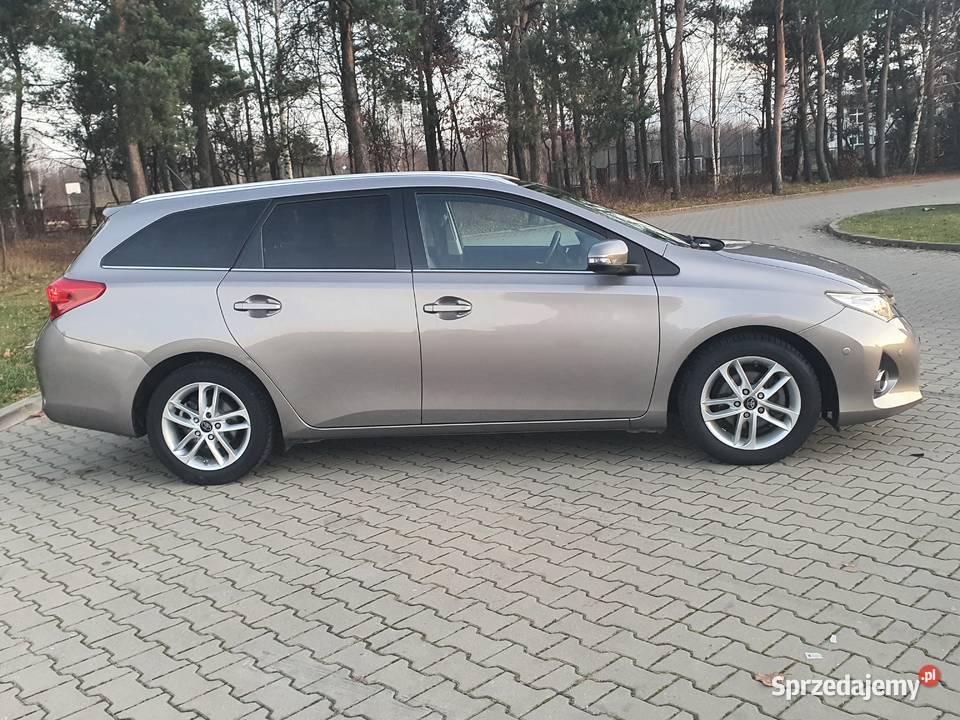 Toyota Auris Kombi 16 Skaryszew