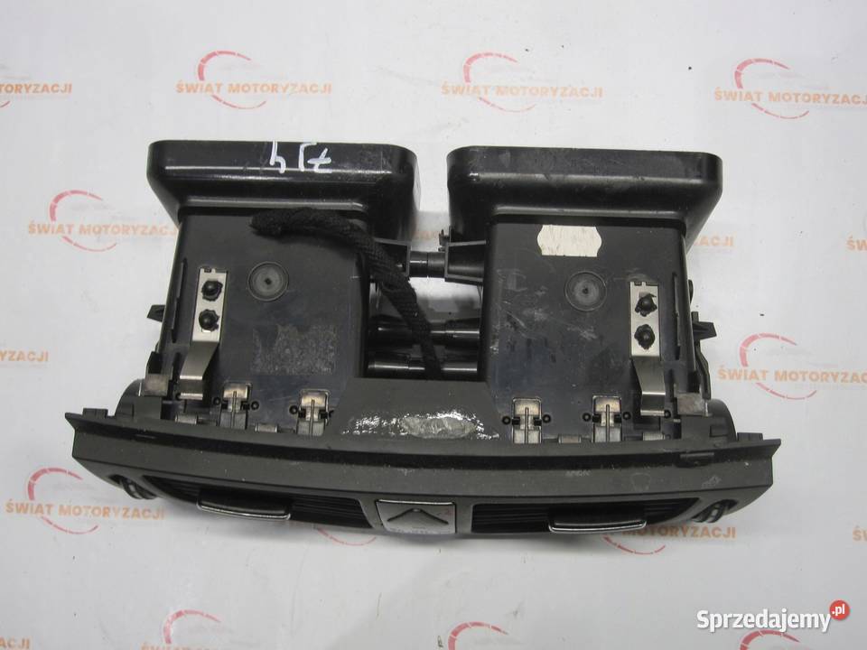 MERCEDES W204 07r kratki nawiewu 2048707610 Kielce sprzedam