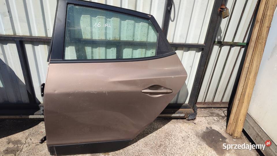 HYUNDAI IX35 DRZWI TYLNE PRAWE LEWE 1015 POD Włoszczowa