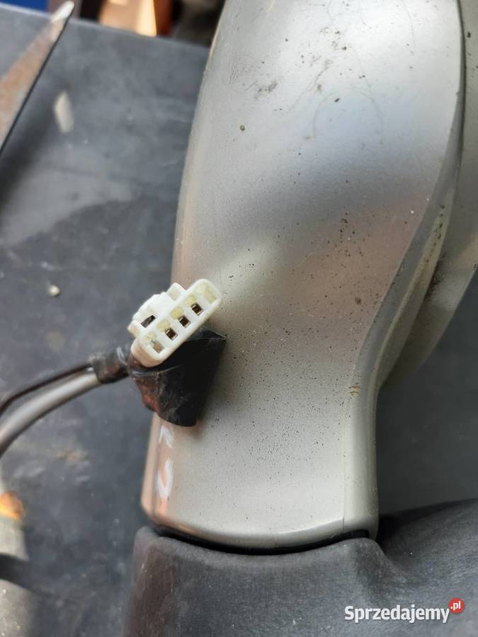 Lusterko prawe elektryczne Daihatsu Cuore 1999 r Ciechocinek