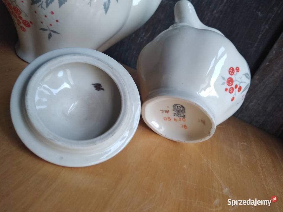 Porcelana Chodzież dzbanek i mlecznik zabytek Dąbrowa Górnicza sprzedam