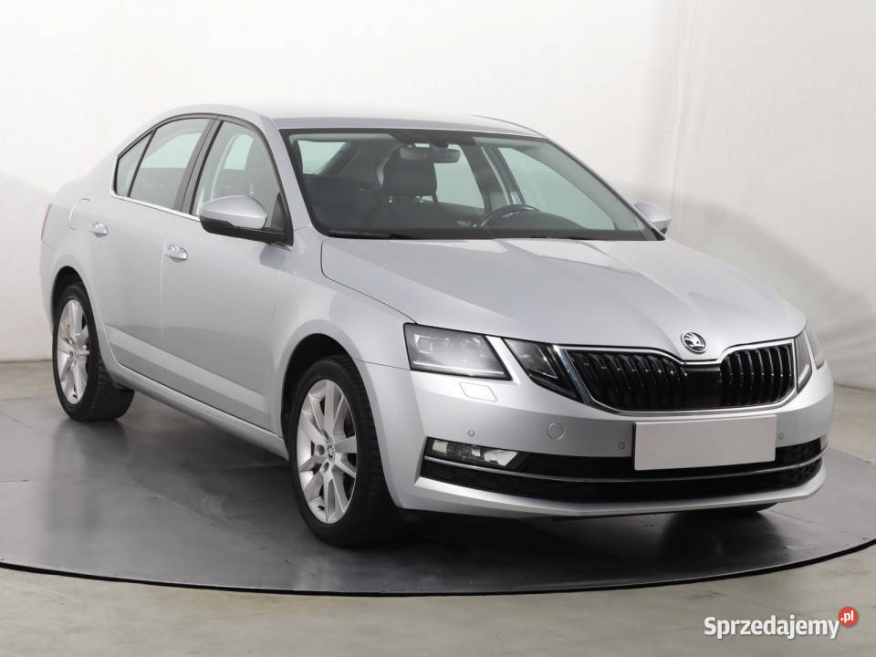 Skoda Octavia 15 TSI Samochody osobowe