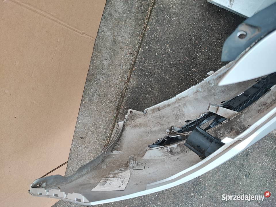 Zderzak Opel Insignia lift radar pdc Lipno