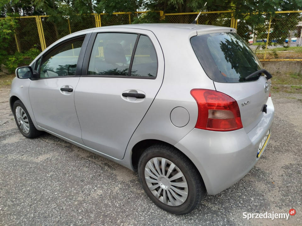 Toyota Yaris 5 drzwi KLIMA MROZI BENZYNA Toruń