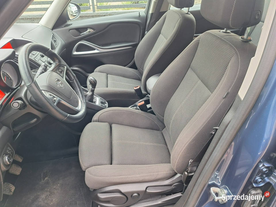 Opel Zafira 16 CDTI ecoFlex Drive nieduży gniazdo AUX