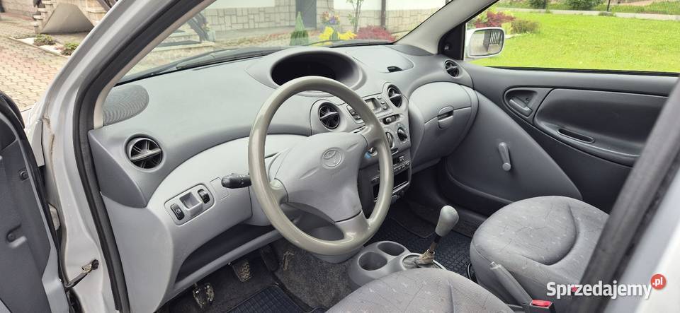 Toyota Yaris 10vvti Wspomaganie