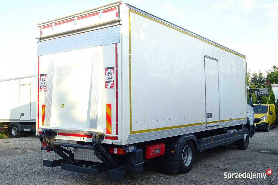 Mercedes Atego 1318 Euro 6 kontener 333 tempomat Góra Kalwaria