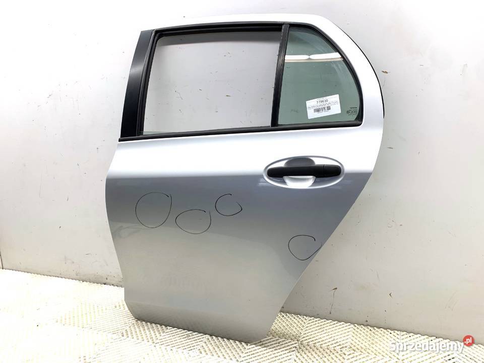 DRZWI LEWY TYŁ TOYOTA YARIS II Hatchback 0514