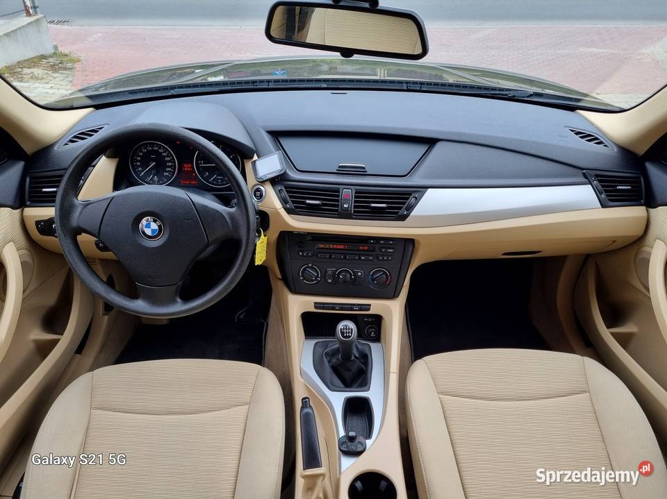 BMW X1 I E84 20 D 177 jasny środek alufelgi radio X1 sprzedam