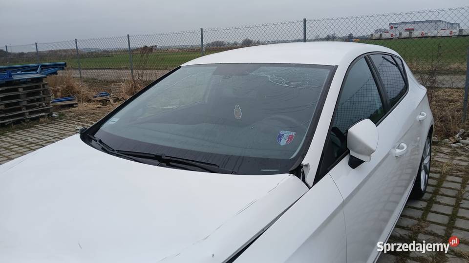 Seat Leon 16 tdi 2013 uszkodzony manualna Motoryzacja Leszno sprzedam