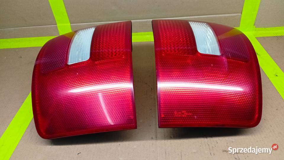 Audi A6 C5 Allroad kombi lampy tylne 2 sztuki osobowe Grudziądz