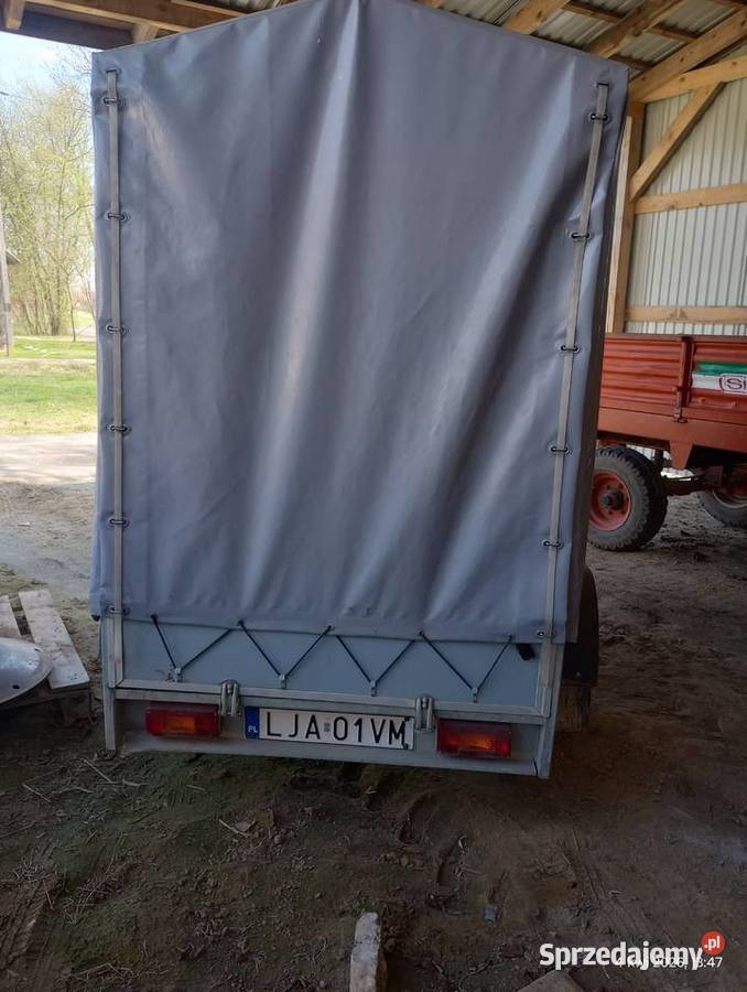 Przyczepka samochodowa