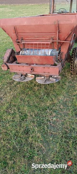 Rcw 3 piast rozsiewacz wapna nawozu wapniarka