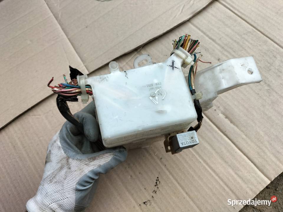Citroen C1 Peugeot 107 SKRZYNKA PRZEKAŹNIKÓW Skrzynki bezpieczników Kamień-Kolonia