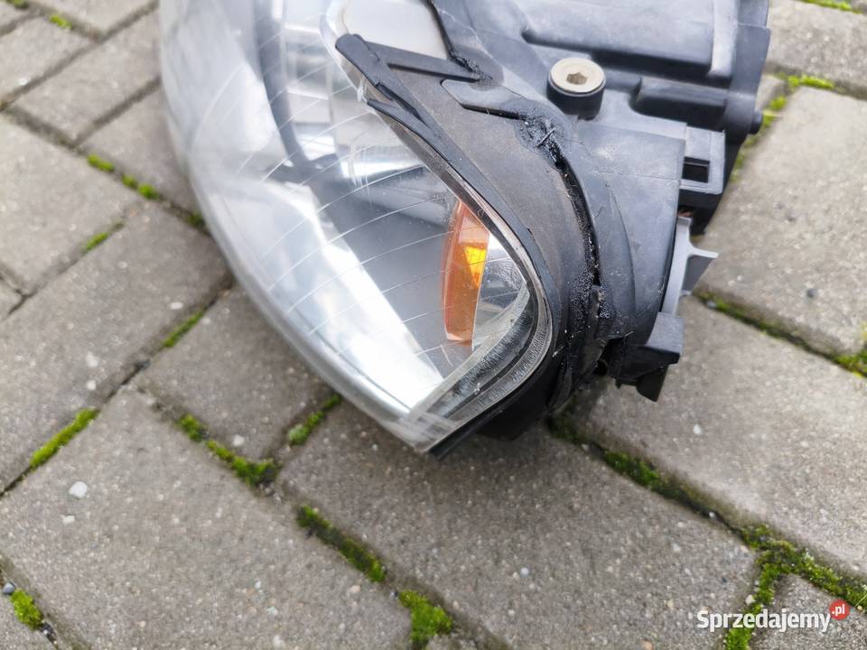 Lampa reflektor audi A4 B7 ksenon dolnośląskie sprzedam