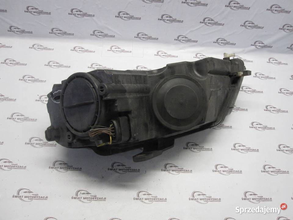 AUDI A3 8P LIFT 12r lampa prawy przód 8P0941004 osobowe
