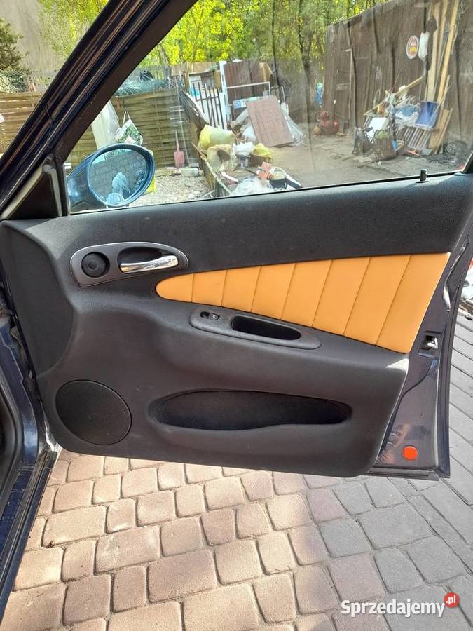 Fotele alfa romeo 156 skóry z boczkami Rok produkcji 2002 mazowieckie Radom