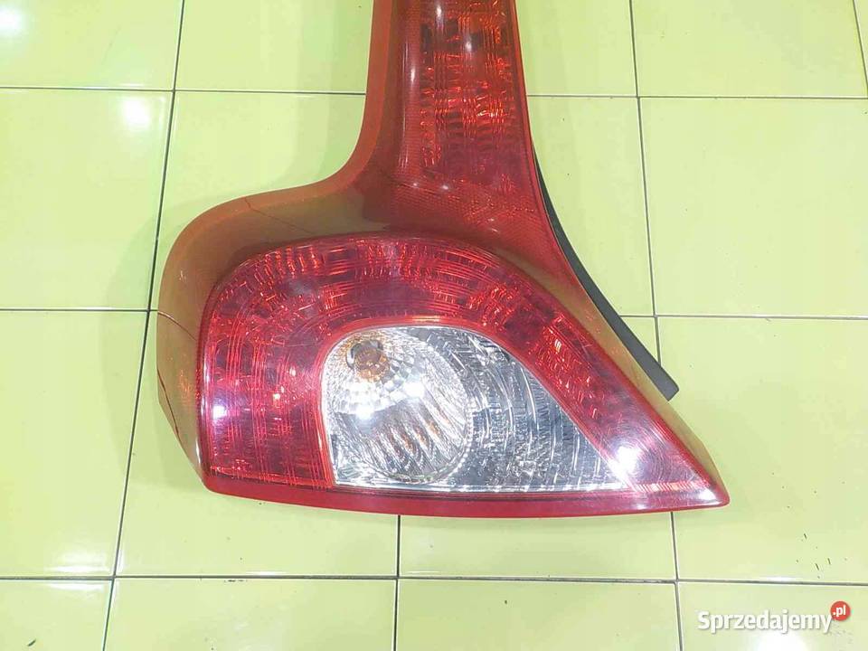 VOLVO C30 LIFT 16 D 10r 3D lampa lewa tyl osobowe Suków