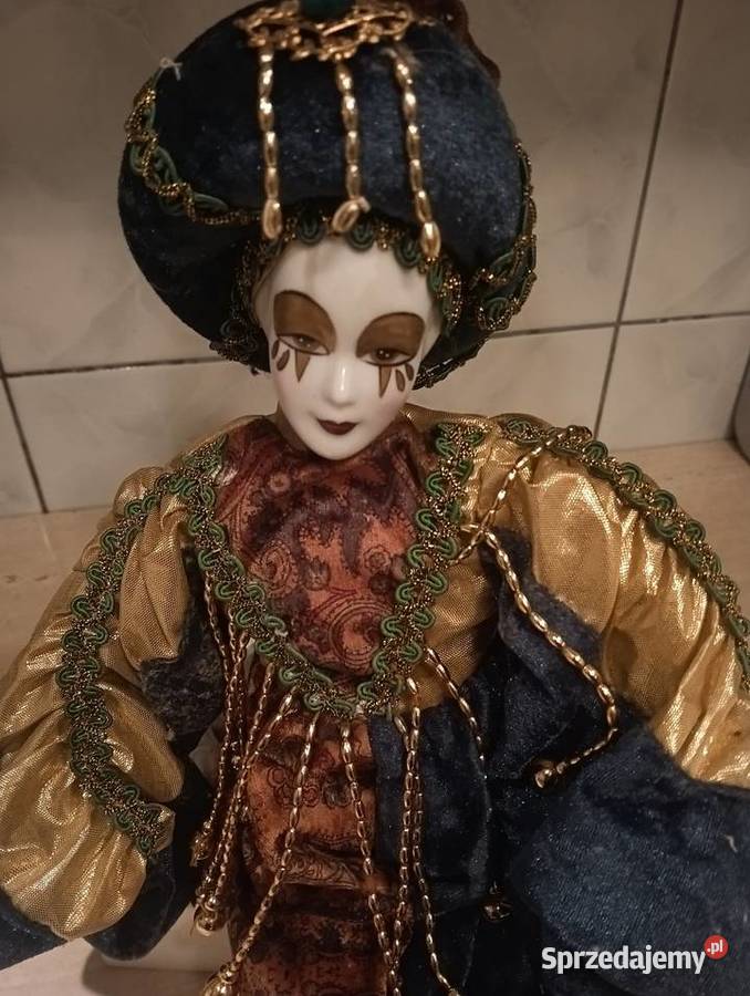 Lalka porcelanowa arlekin
