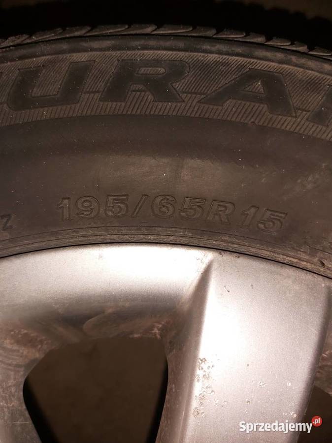 Cztery alufelgi z oponami 15 do Volkswagena Kalisz