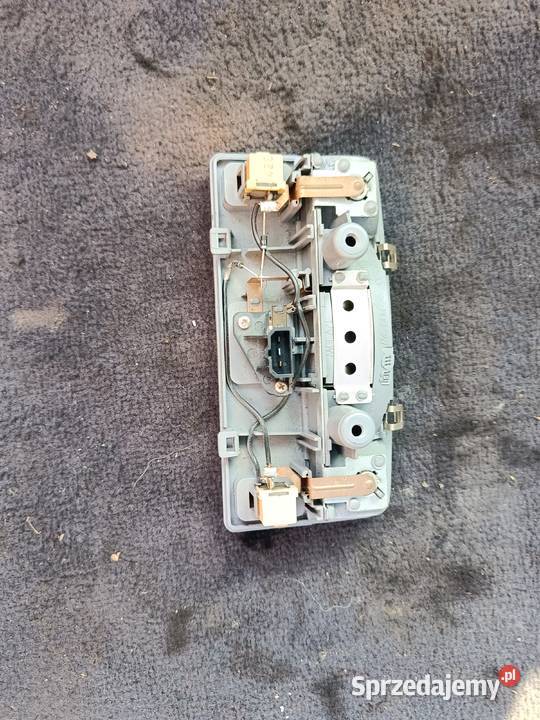 Lampka Oświetlenia Kabiny 8D0 947 111 1EU Audi Myszków