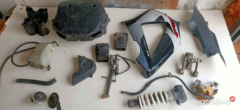 Część honda CBR 929 rr Gręboszów