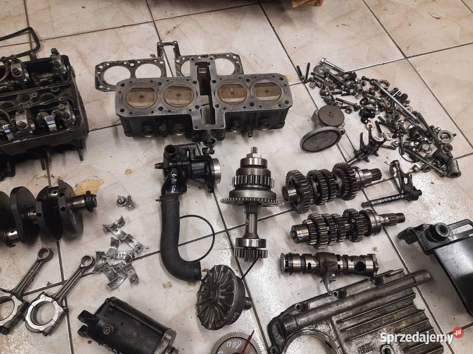 Kawasaki GPX 600 silnik części cylinder głowica Jelenia Góra