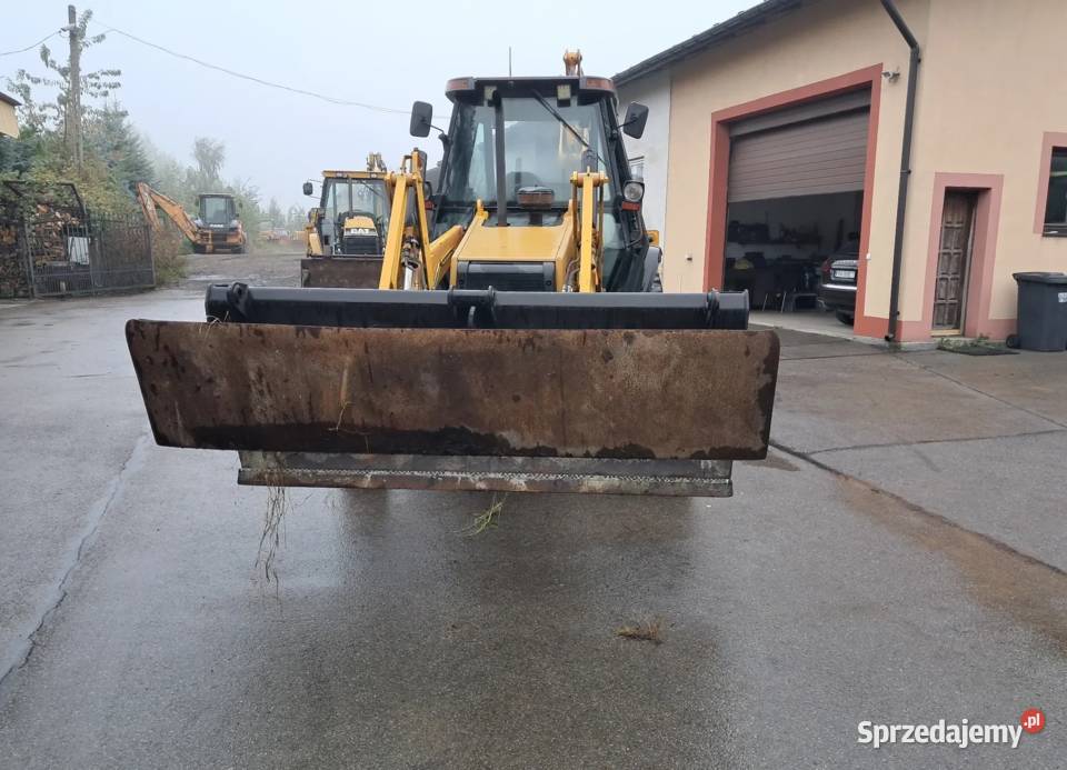Koparkoładowarka CASE 580SM 2003 na umowę małopolskie Gotkowice sprzedam