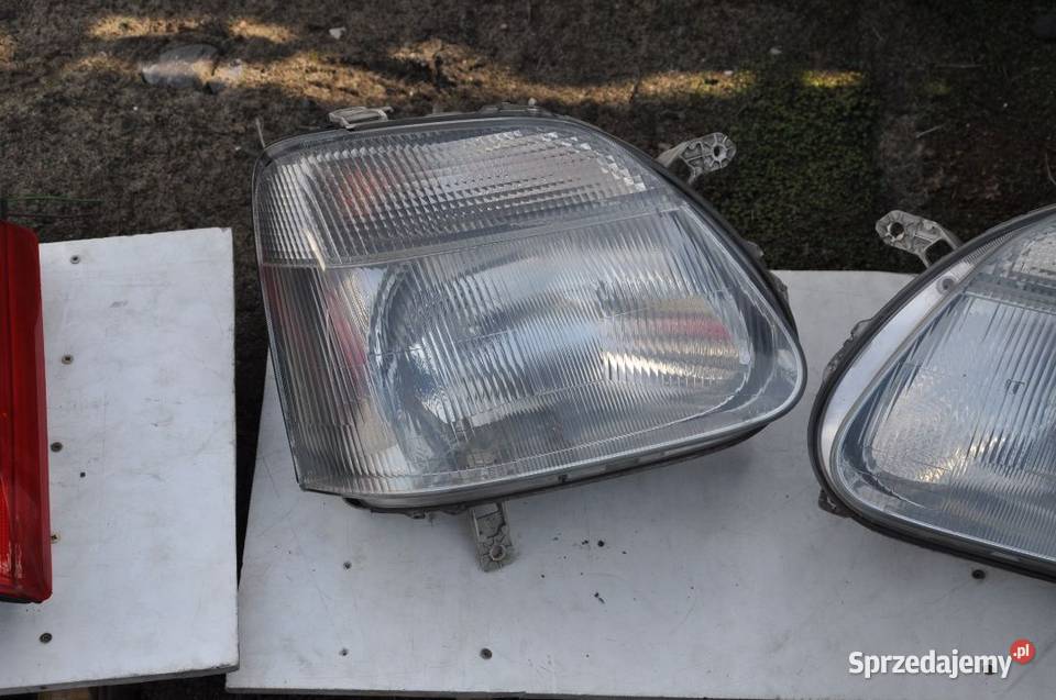 agila lampa prawa WYSYŁKA osobowe Lampy przednie Żory