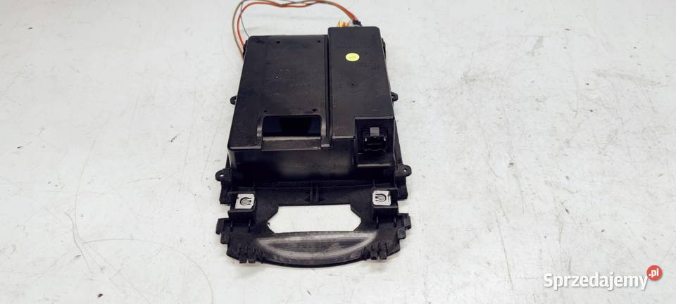 SCHOWEK PÓŁKA TUNELU AUDI A6 C7 4G0864981J osobowe Przystajń
