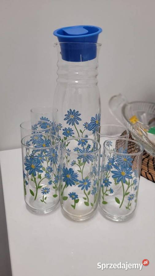 Dzbanek I szklanki Ciechanowiec