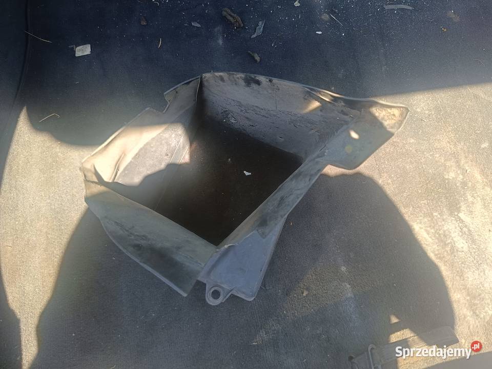 Kierownica Powietrza Interkulera 18t 8D0 117 339