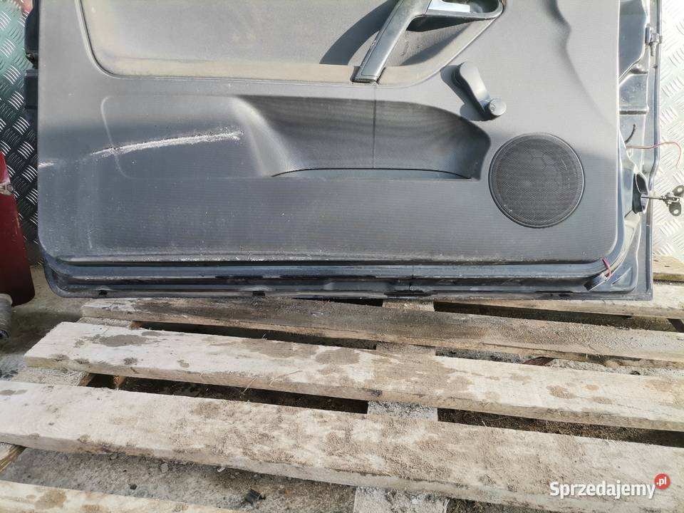 Drzwi Lewy Przód Volkswagen Polo 3D osobowe Pogorzelec sprzedam