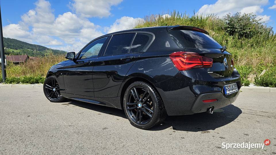 Oferuje BMW 118i 2018 czarny Ujanowice
