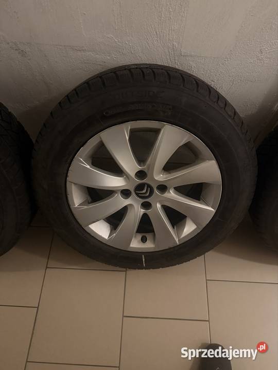 Oryginalne felgi Citroen na ładnych zimówkach podkarpackie Rzeszów