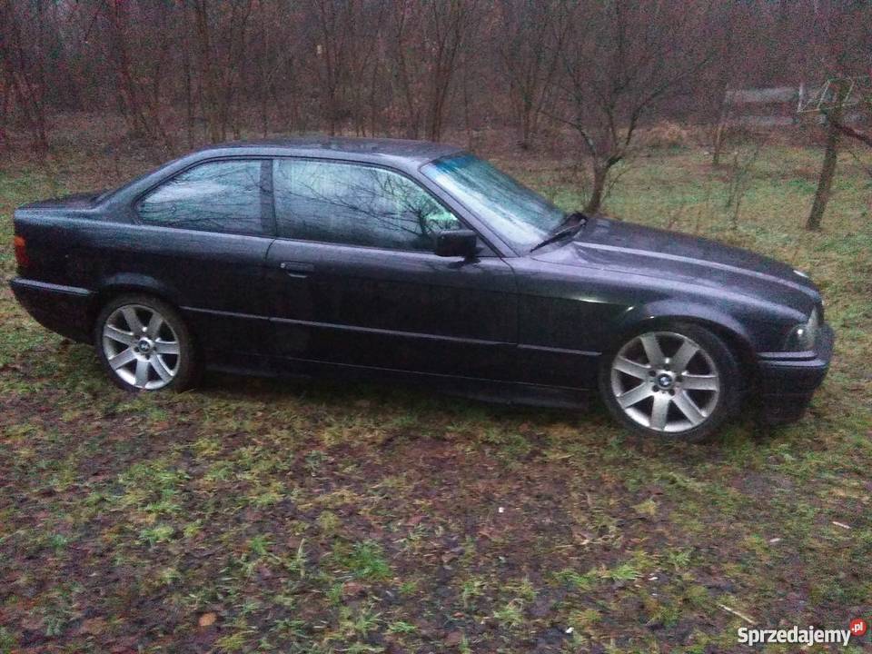 BMW e36 318 is benzyna alu 17 możliwa zamiana czarny Stare Kurowo
