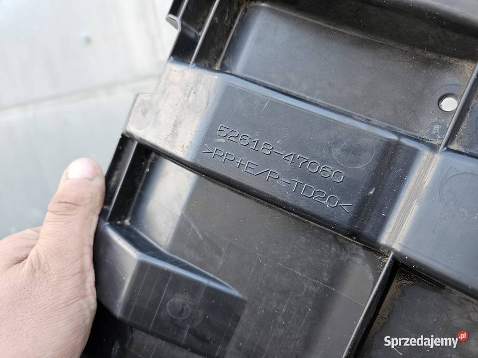 TOYOTA PRIUS 5 V PLUS PŁYTA OSŁONA POD ZDERZAK wielkopolskie Międzychód