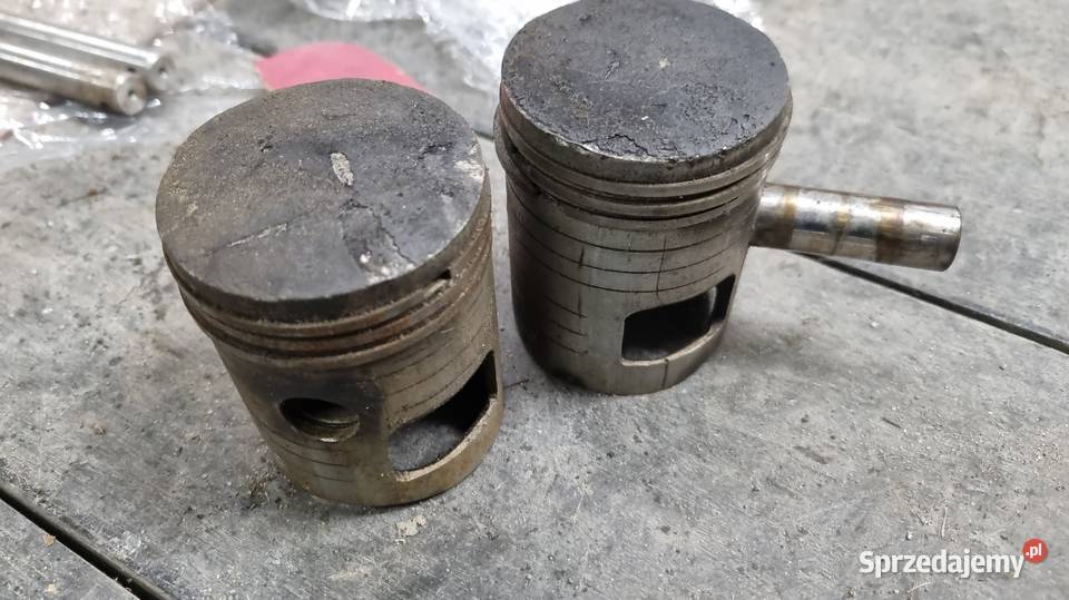 Tłoki Jawa Perak 350 18 NOS 4szlif