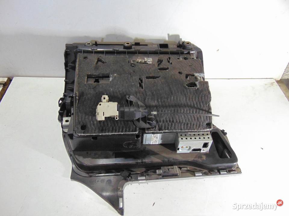 SCHOWEK AUDI A6 C6 4F1857035 Motoryzacja